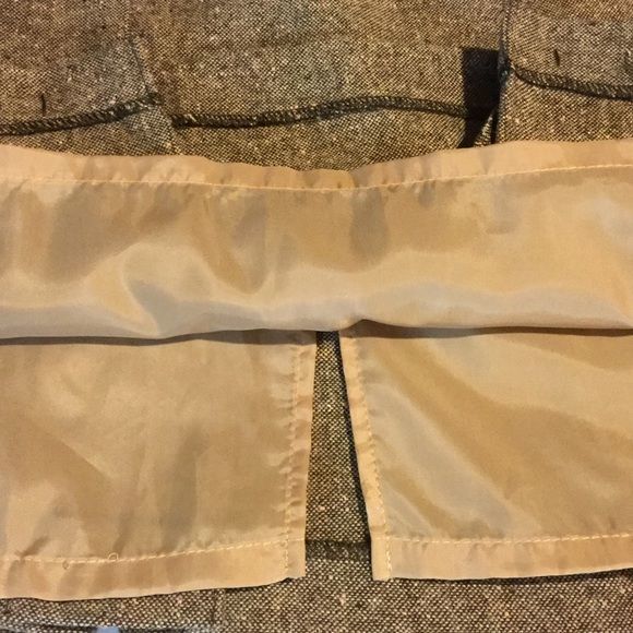 Norton McNaughton Petites Skirt Brown with belt. - Picture 4 of 4